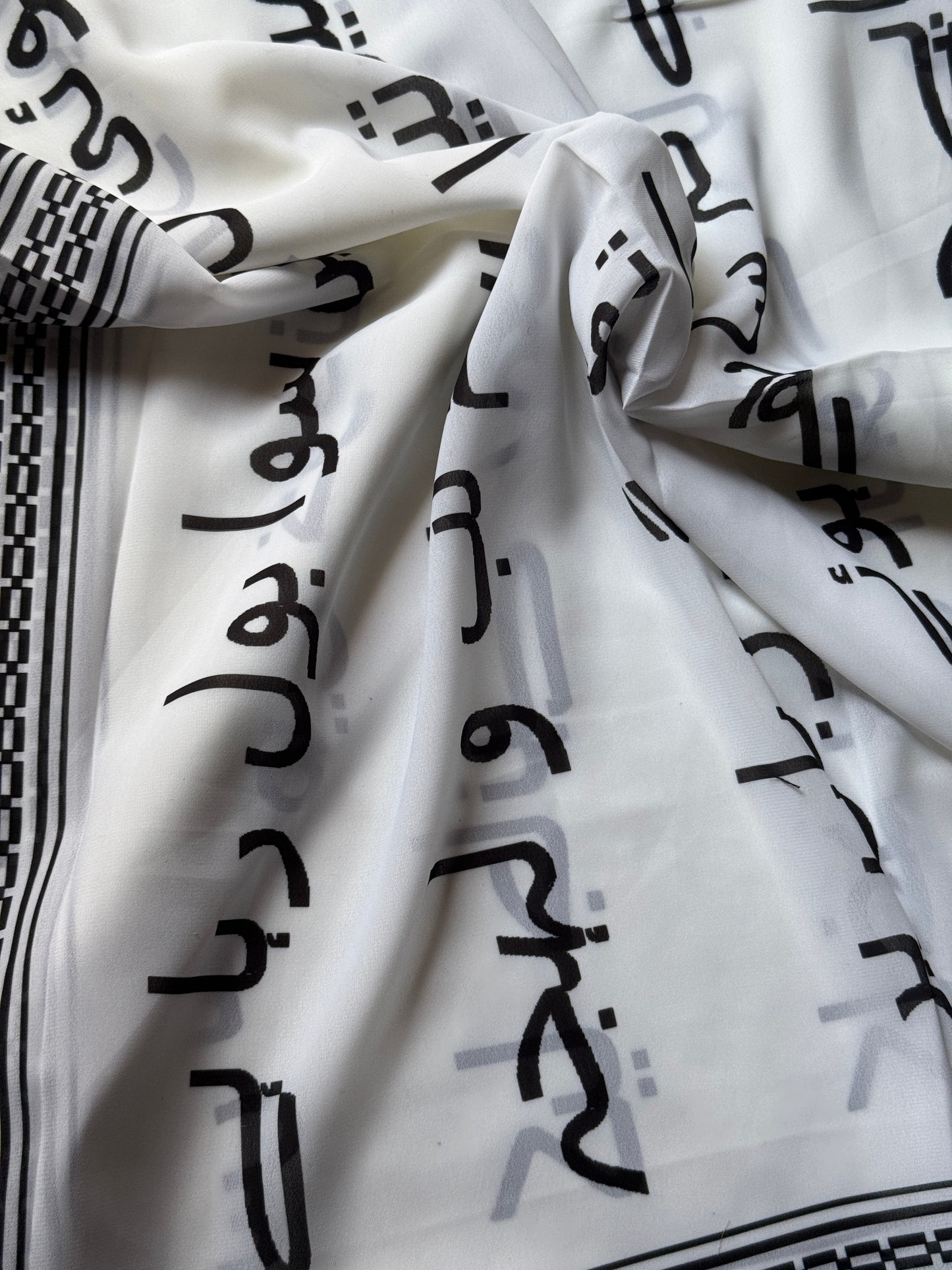 White & Black Georgette Printed Scarf – Lightweight Fashion Scarf for Women